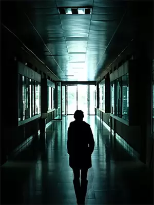 妈妈要我给弟弟带孩子
