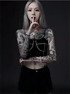 随母改嫁后继兄喜欢女主的小说